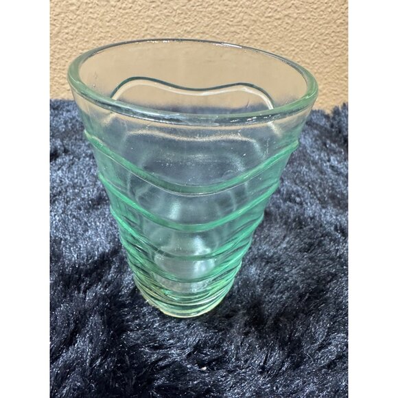 Vintage Green Glass Tumbler With Ribbed Spiral Design Small Vase - Picture 2 of 6